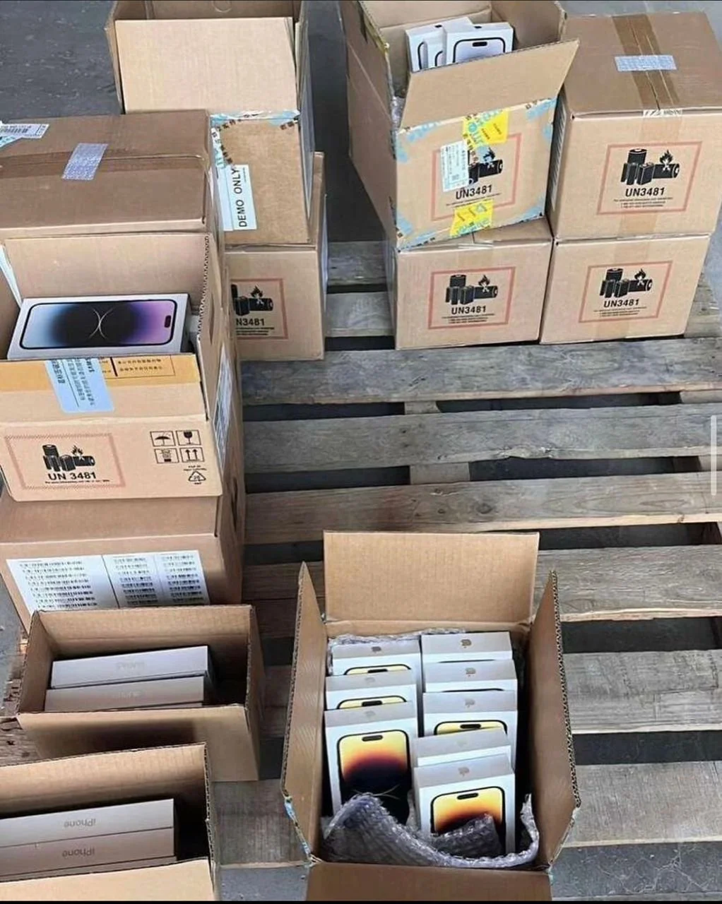 Buy-Apple-iPhone-15-Pallet.webp Wholesale iPhone 15 Pro Max Pallet (10 Phones) - Image 1