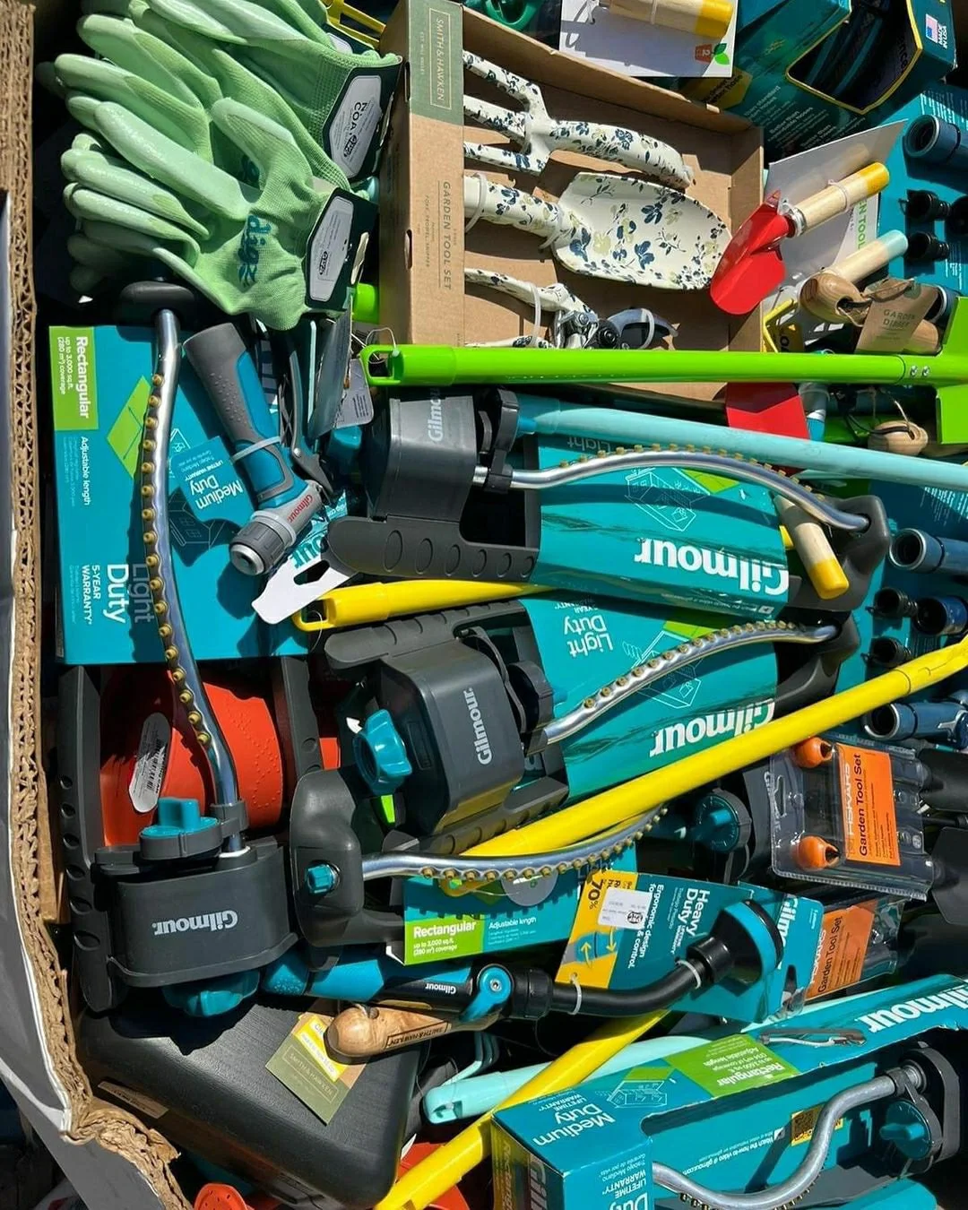 Jardineria-Target-Tools-pallets.webp Jardinería Target Tools Pallets(200–250 Pieces) - Image 1