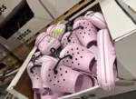 Wholesale Crocs Liquidation Pallet (100–320 Pairs)