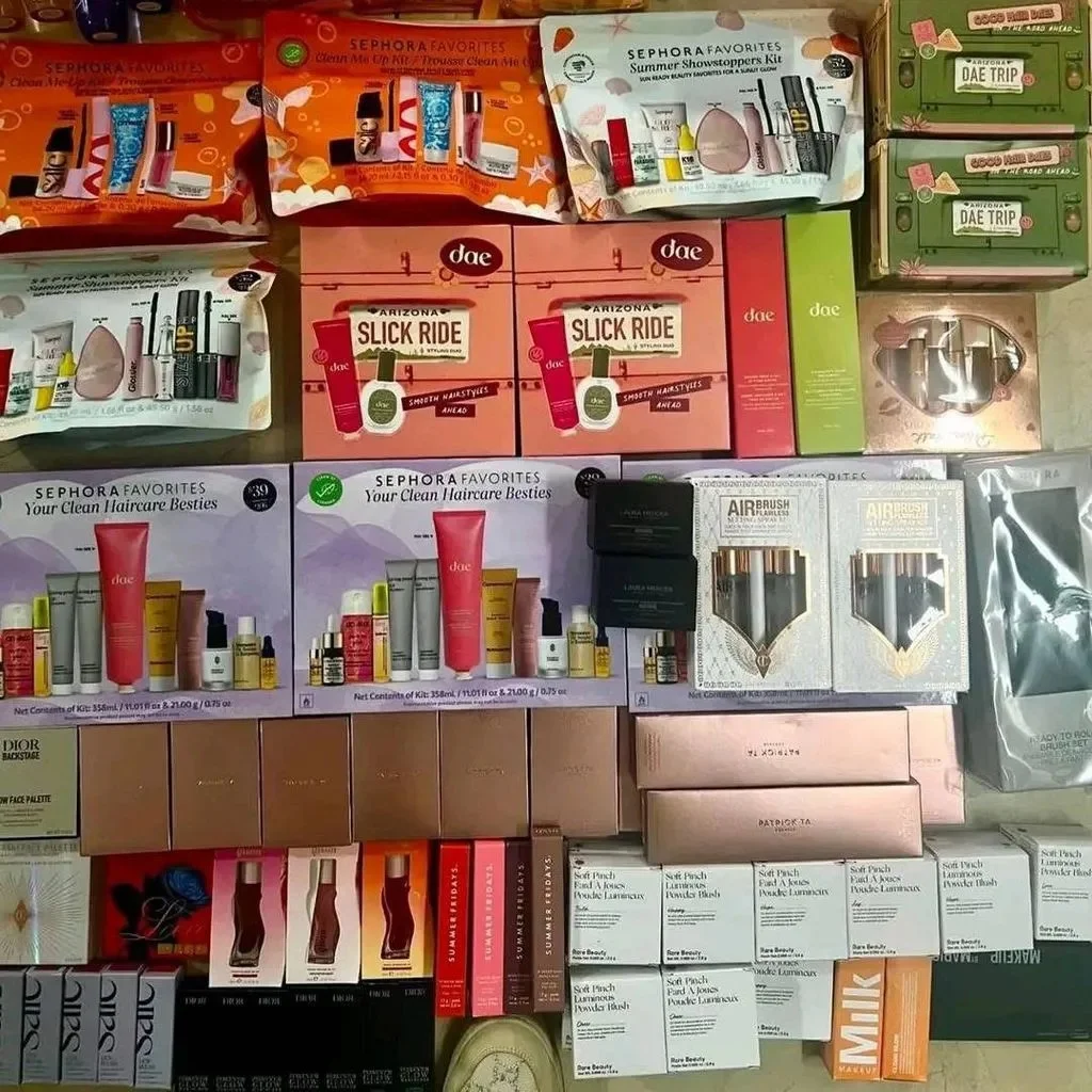 p1-9.webp Wholesale Makeup & Beauty Pallet (200+ Pieces) - Image 1